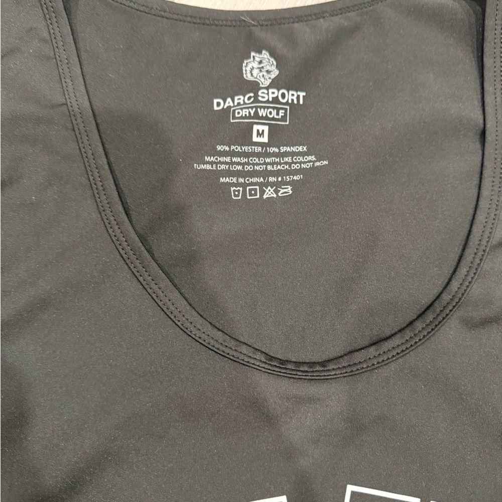 Darc Sport Wolves Gym Black Tank Top - Picture 7 of 7